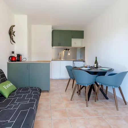 Fleur Marine-30 By Interhome